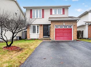 8 Gowrie Dr, Ottawa, ON K2L2S4