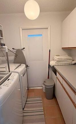 4th image of 2677 NW 41st St