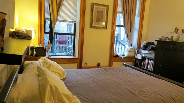 Rented by Brooklyn Bridge | media 74