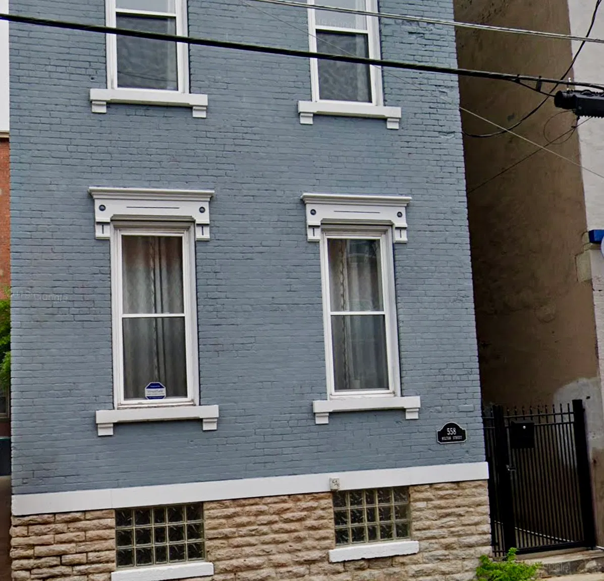 3 bed, 2486 sqft, $2,700 — Photo 1