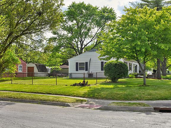 4th image of 3575 Crandon St