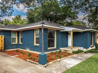 564 Peavy Rd, Dallas, TX, 75218