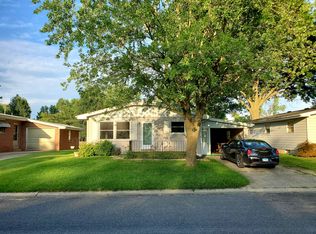 1225 Poplar Dr, Highland, IL
