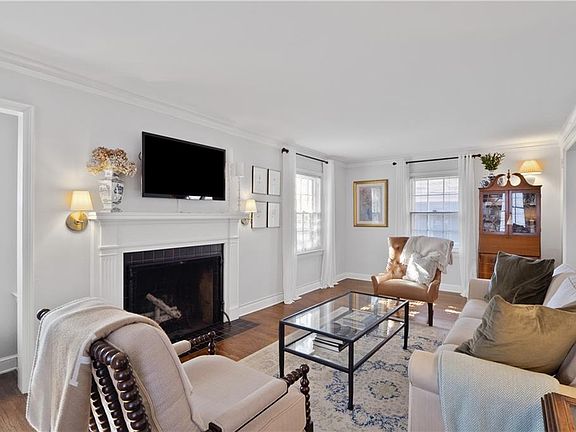 5th image of 1116 W 77th St