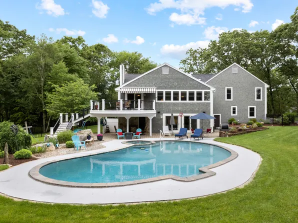 55 Otter Cove Drive, Old Saybrook, CT 06475