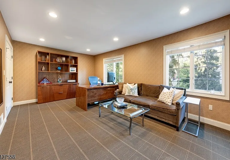 7 Byron Rd — Photo 15