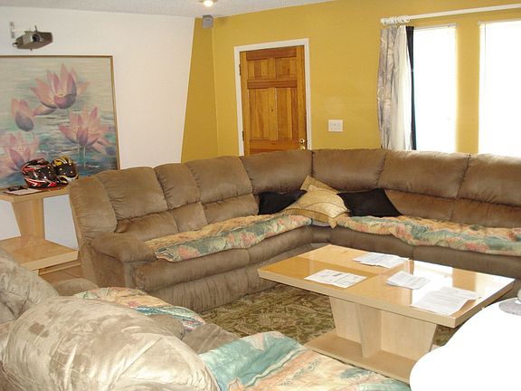 Spacious living room