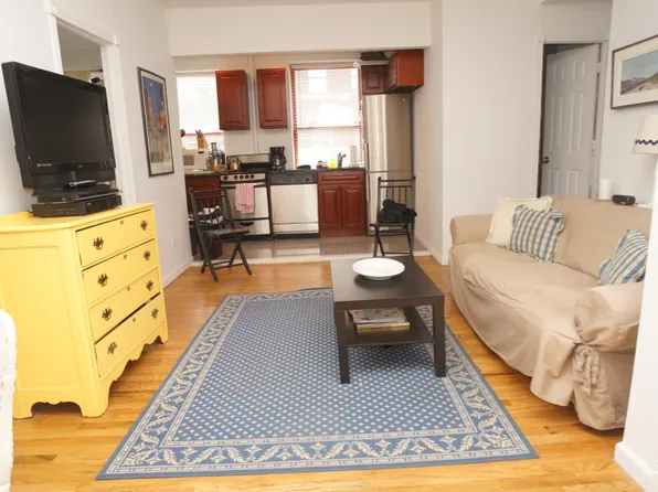 172 Prince Street image 1 of 9