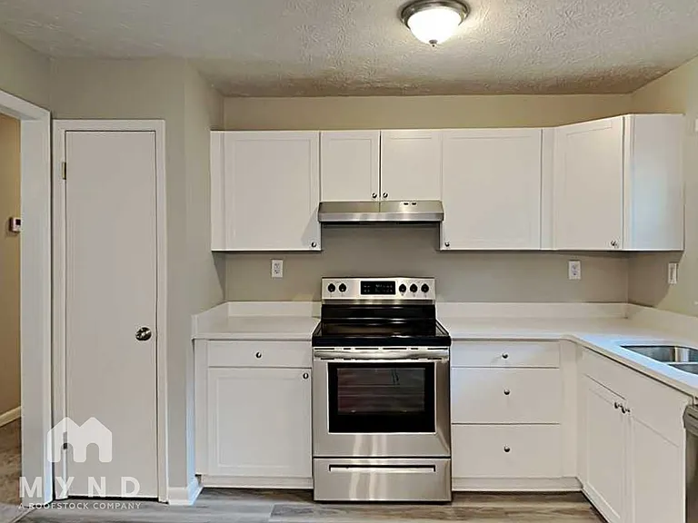 3798 Leach Rd — Photo 3