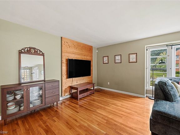 4th image of 2335 Traymore Rd