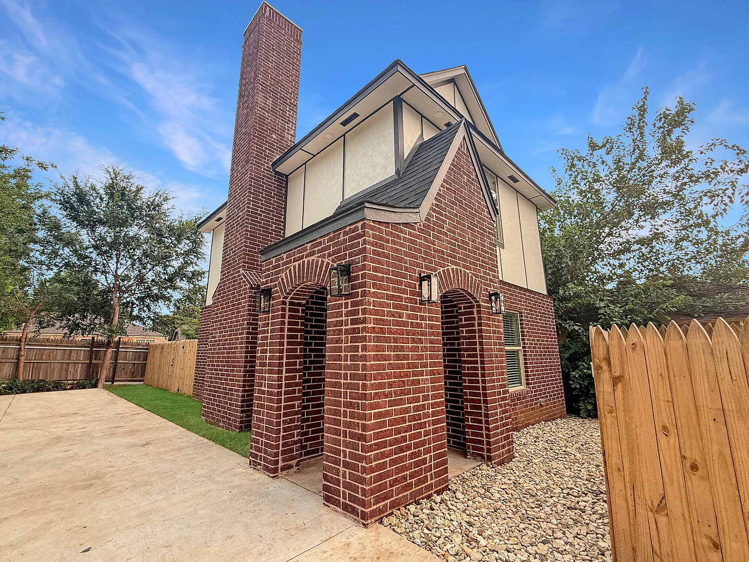 2 bed, 1.5 bath, 950 sqft, $1,500 — Photo 3