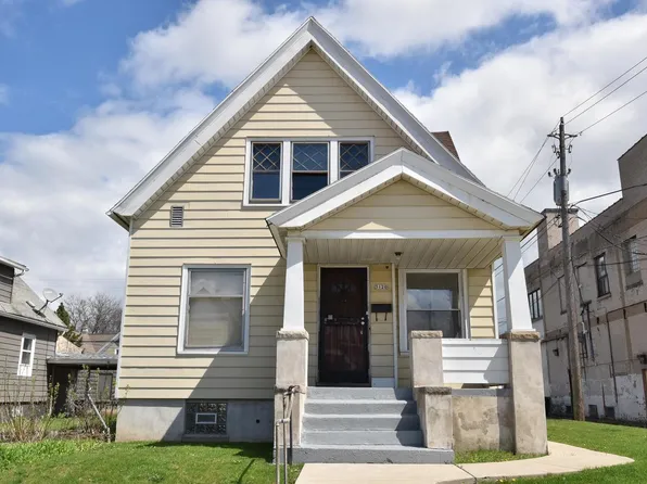3120 North Holton STREET, Milwaukee, WI 53212