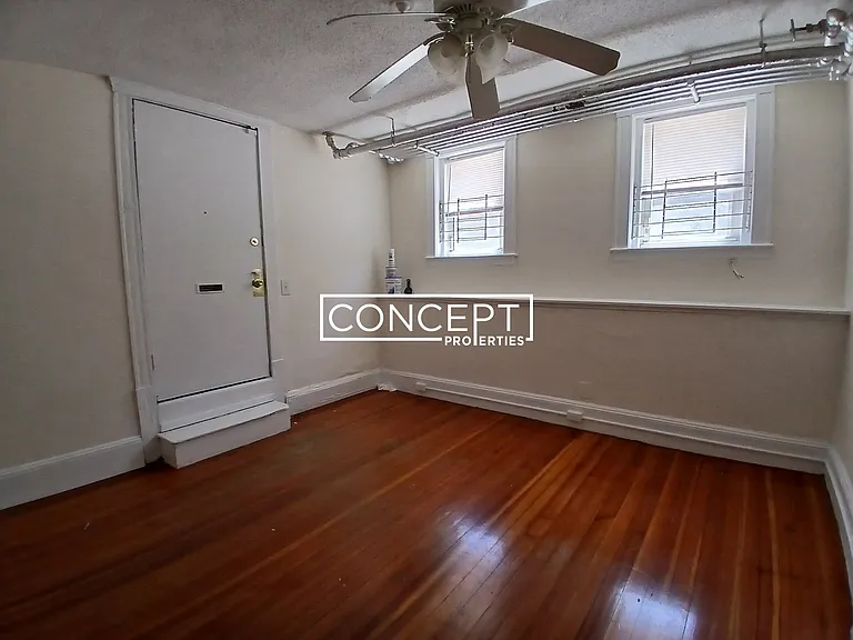 17 Barrows St #17B — Photo 4
