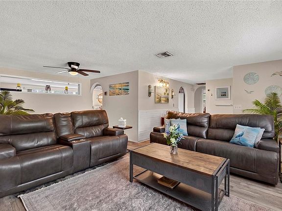 2nd image of 13129 FILBERT STREET