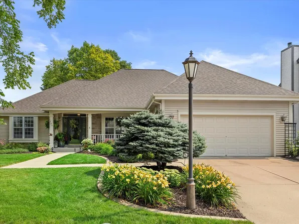 1705 Hunter ROAD, Waukesha, WI 53189