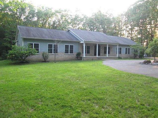 1st image of 3111 Baywoods Dr