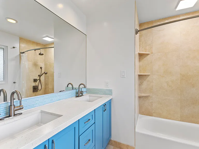 7247 Alakoko St — Photo 13