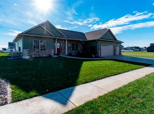 124 Lee St, Tremont, IL 61568