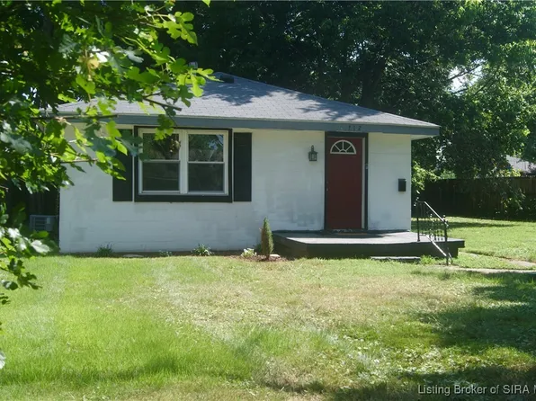 712 Amanda B Cole Avenue, Jeffersonville, IN 47130