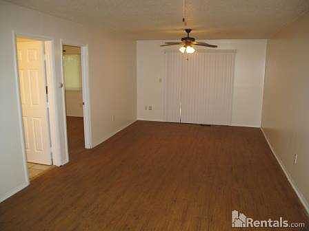5th image of 36072 Geneva St #15