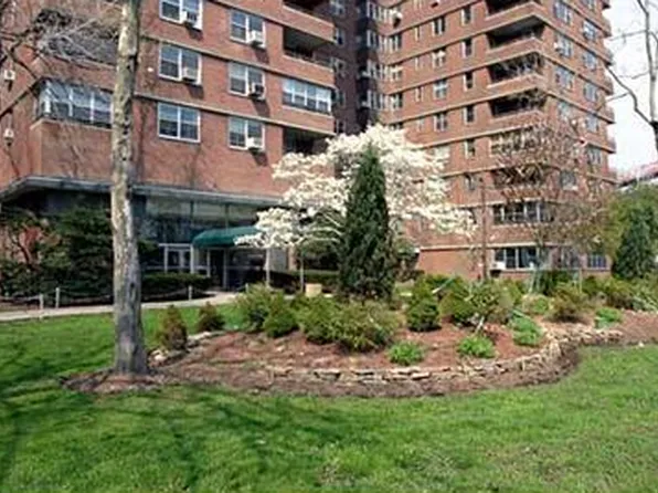 570 Grand Street image 1 of 9