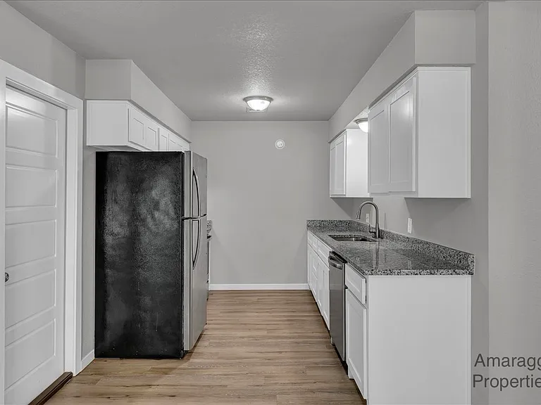 1012 N Turtle Creek Dr — Photo 7