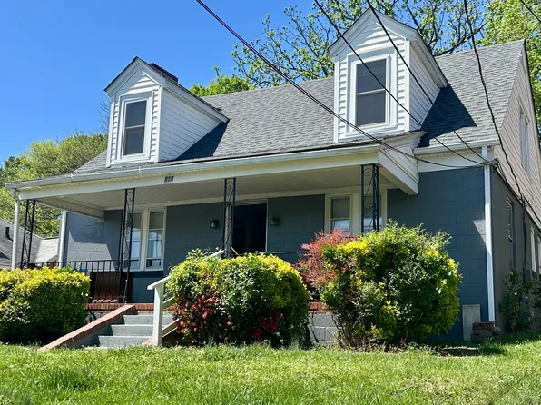 814 S Benbow Rd, Greensboro, NC 27401