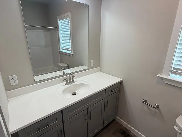 520 S Pine St — Photo 17