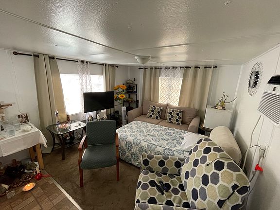 2nd image of 3100 Hawthorne St #289