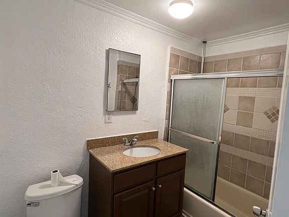 2nd image of 615 N Gardena St