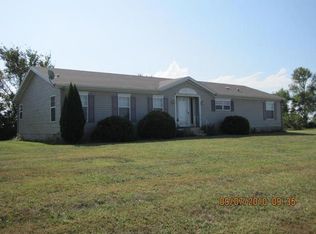 4090 Buffalo Rd, Omaha, IL 62871