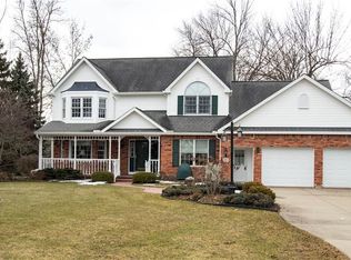 5972 Hopi Ct, Lockport, NY 14094