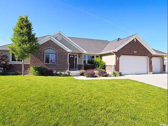 1st image of 1536 W Lindsay Marie Cir