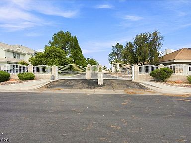 3840 Topaz St, Las Vegas, NV 89121, photo 4