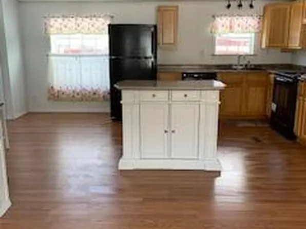 38 Lathrop Ct, Williamstown, VT 05679