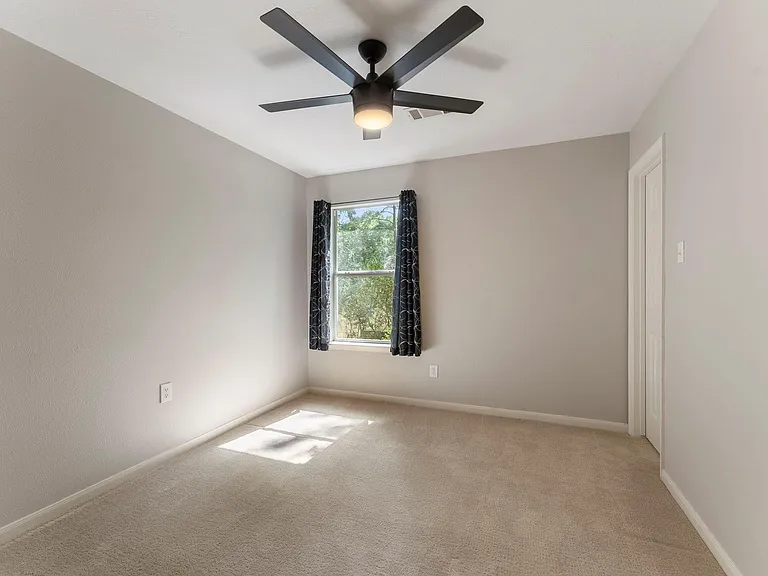 150 W Bristol Oak Cir — Photo 43