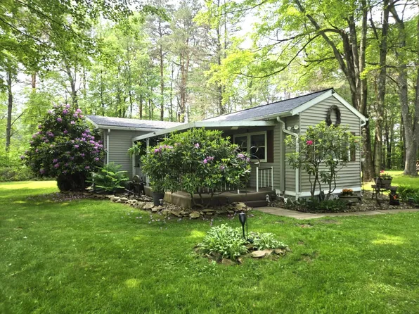 293 Roses Rd, Marienville, PA 16239