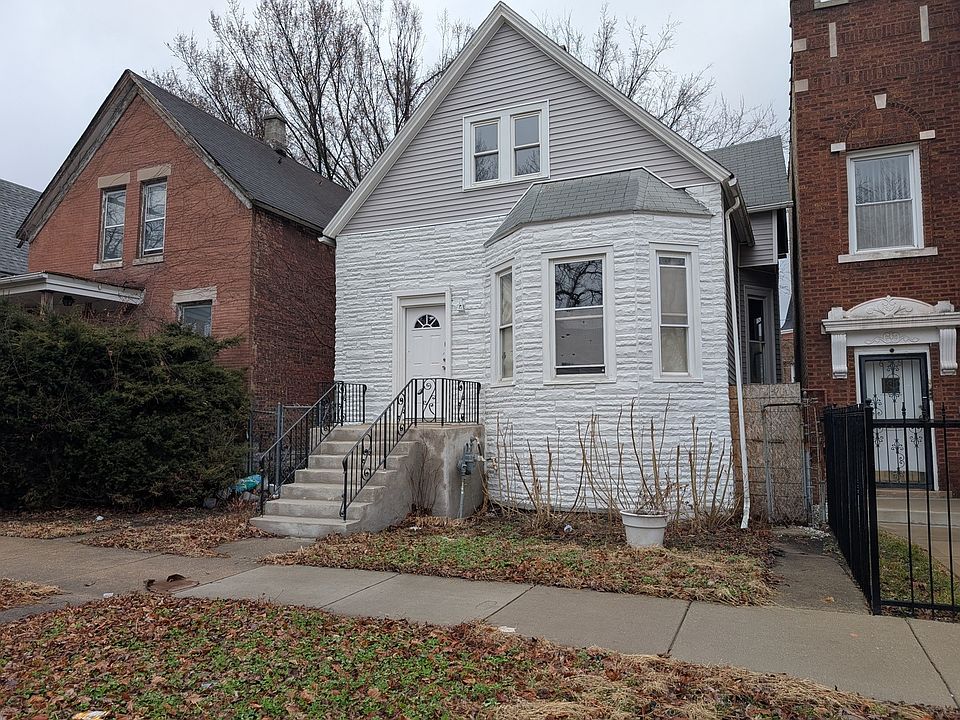 1st image of 654 E 92nd Pl