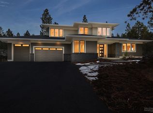 2966 NW Meldrum Ct, Bend, OR 97703