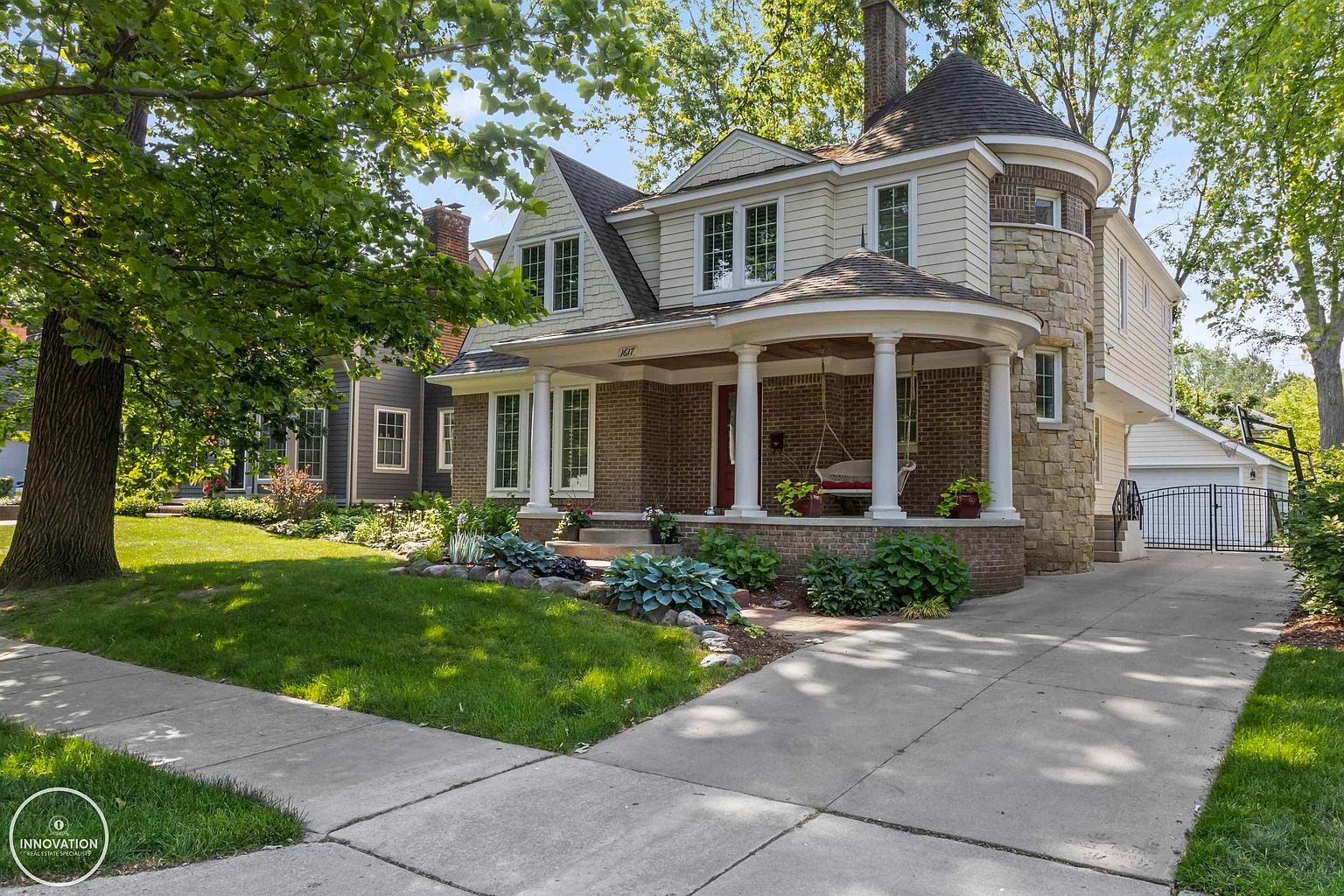 1617 Roseland Ave photo 1