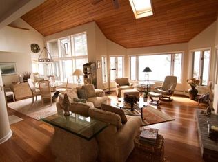 3156 Wabanaki Trl, Traverse City, MI 49686