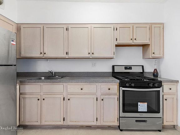 5th image of 125 W 117th St APT 3