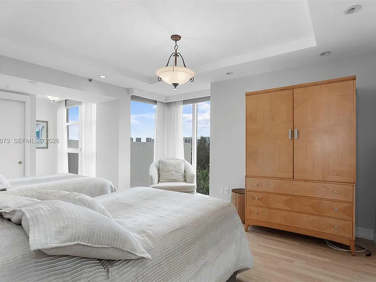 19111 Collins Ave #604 — Photo 26