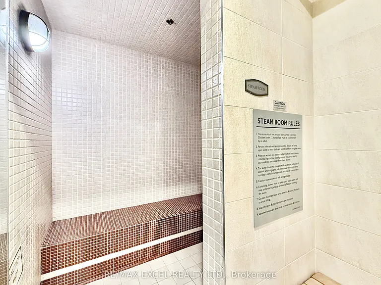 10101 N Yonge St #408 — Photo 38