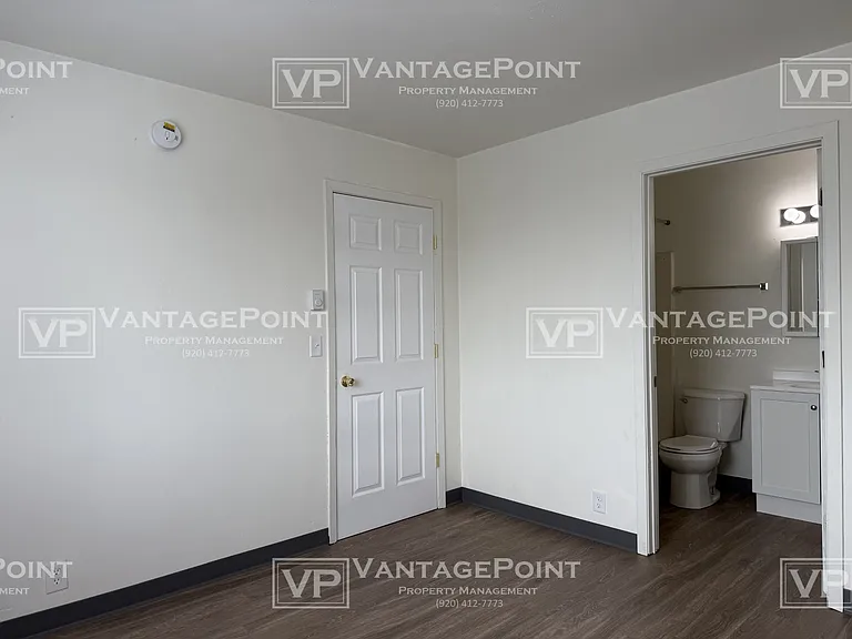 1914 Division St #1920 — Photo 18