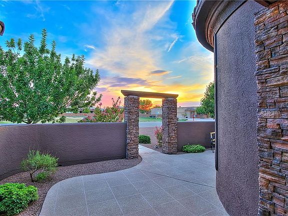 3rd image of 5520 Emerald View Dr