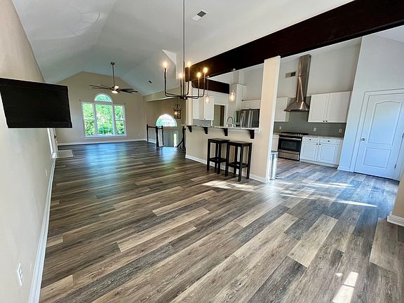 4th image of 3112 Millbank Ln