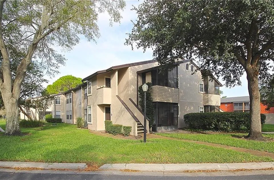 2918 Antique Oaks Cir #30