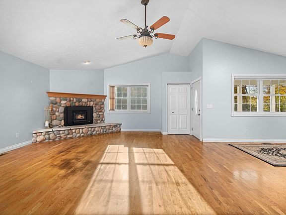 5th image of 5219 Timber Point Trl