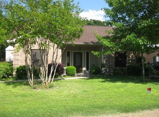 123 King Arthur Rd, Mabank, TX 75156